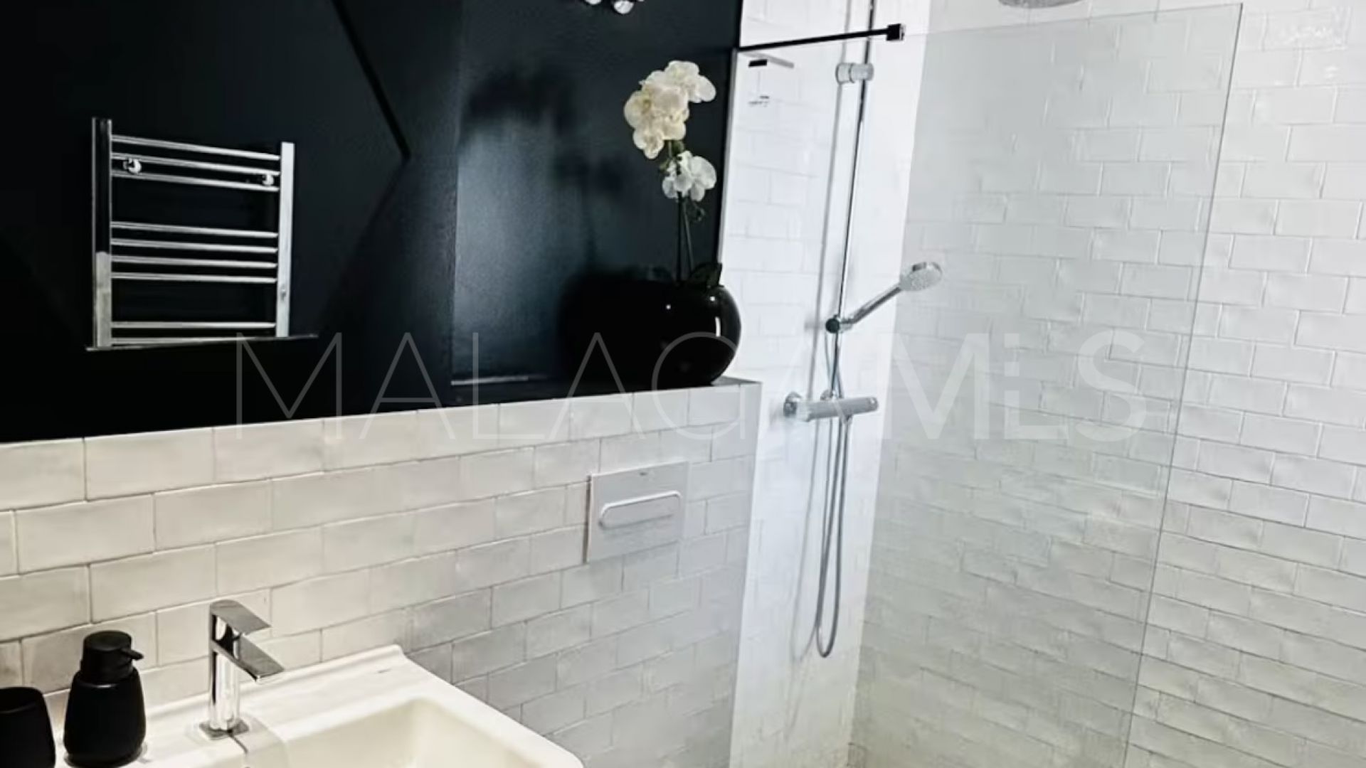 Villa for sale in Marbella City