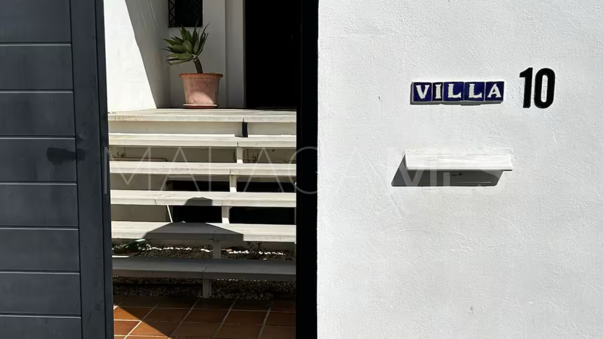 Villa for sale in Marbella City