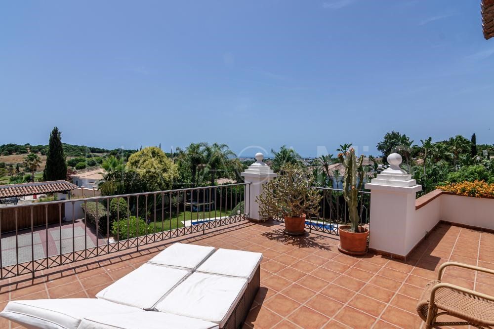 Villa for sale in El Paraiso