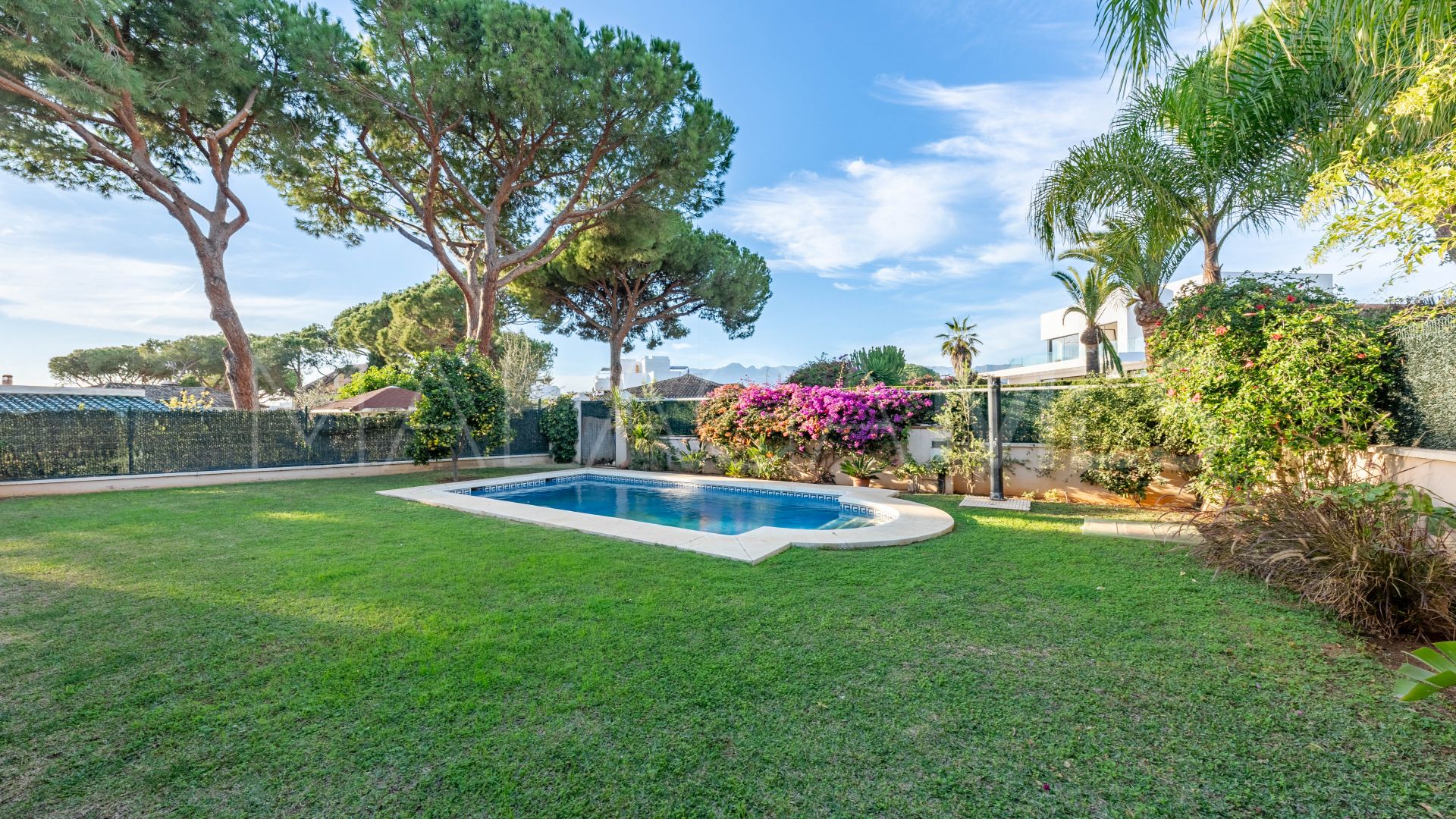 Costabella, villa de 4 bedrooms for sale