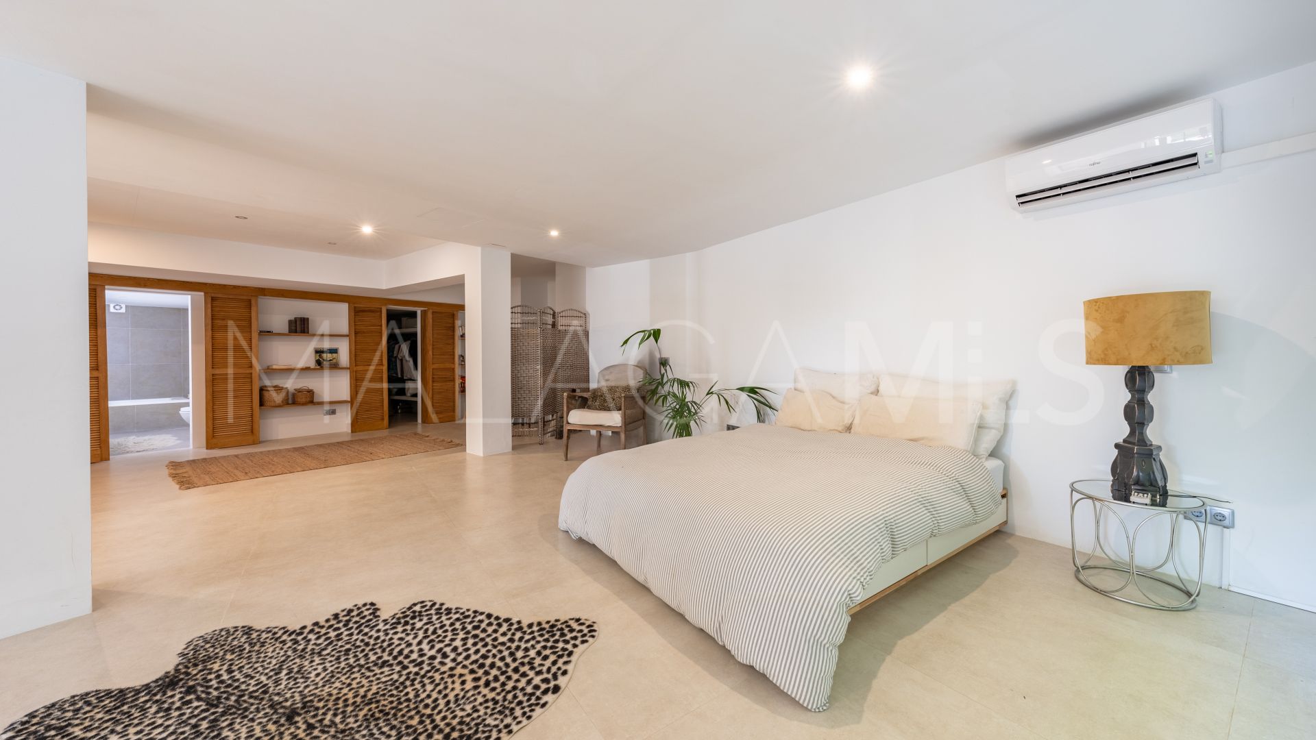 Villa for sale in Atalaya