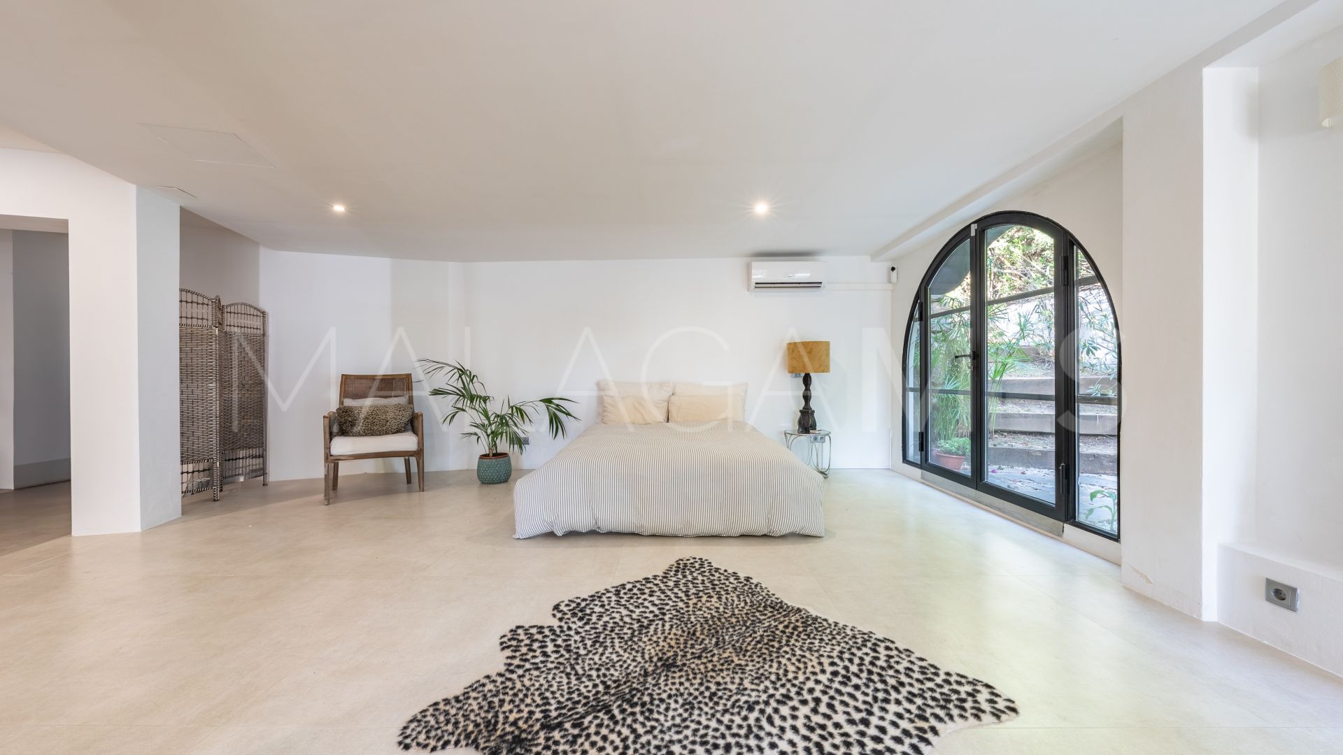 Villa for sale in Atalaya