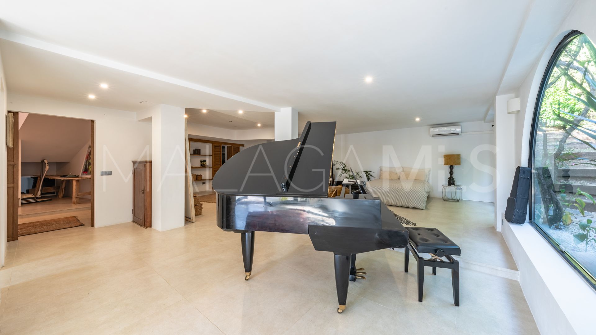 Villa for sale in Atalaya