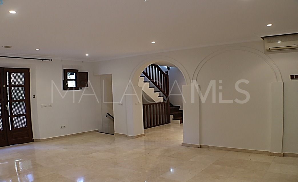 For sale town house in Las Lomas del Marbella Club with 4 bedrooms