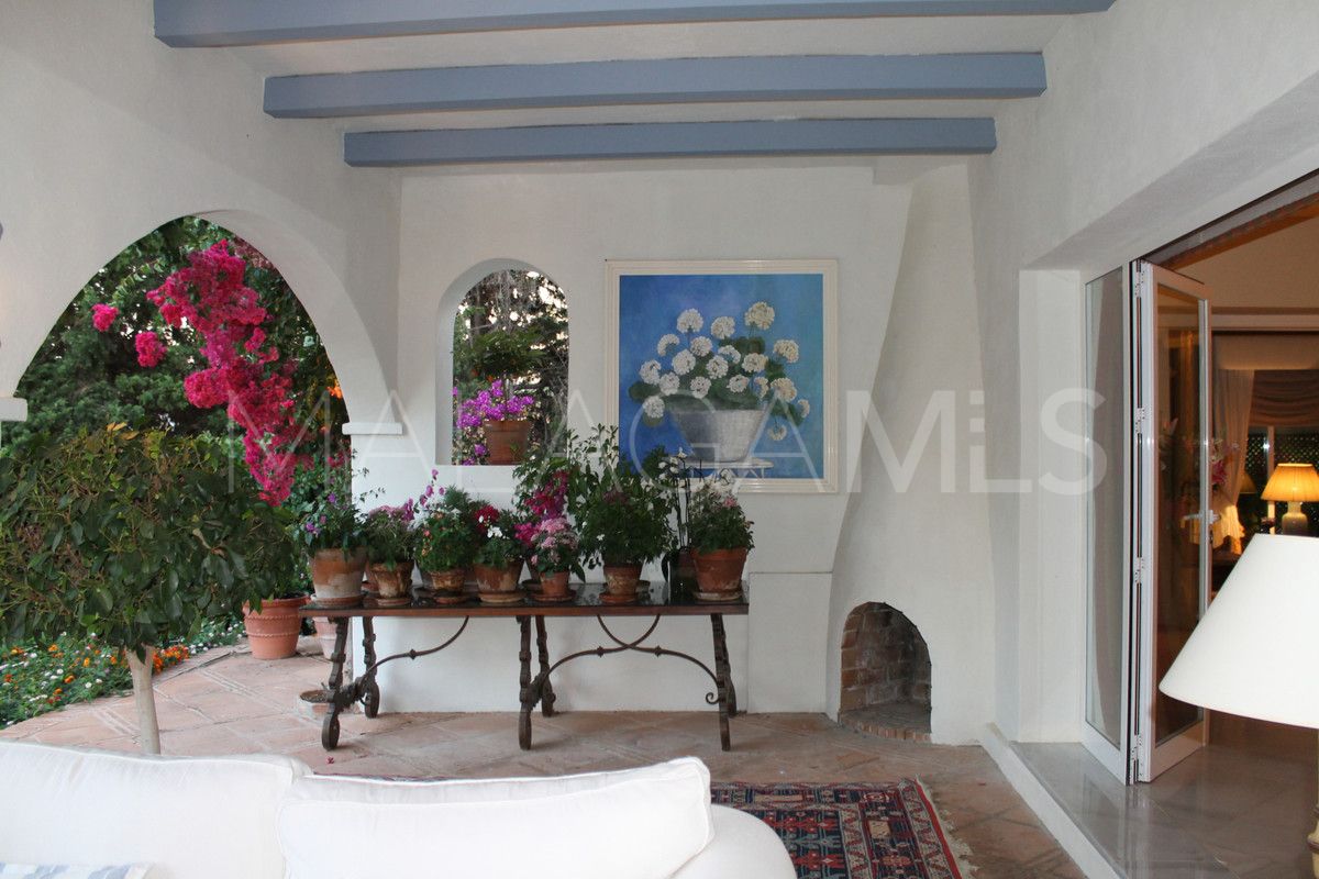 Villa for sale in Sitio de Calahonda