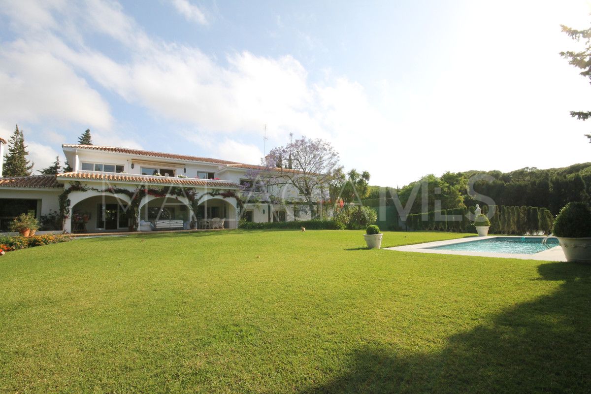 Villa for sale in Sitio de Calahonda