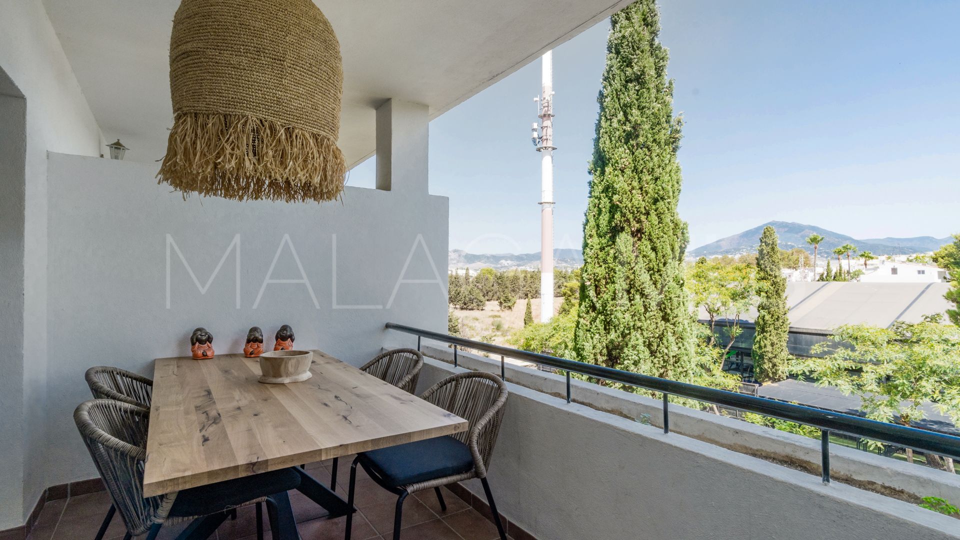 Duplex penthouse for sale in Nueva Andalucia