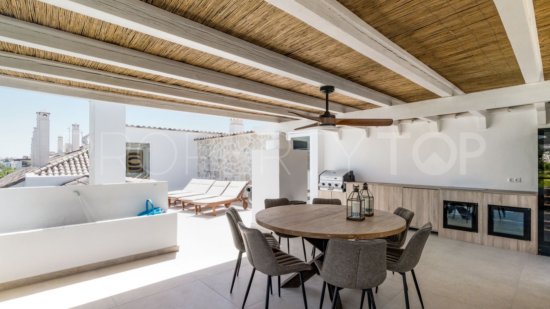 Nueva Andalucia, atico duplex en venta de 4 dormitorios