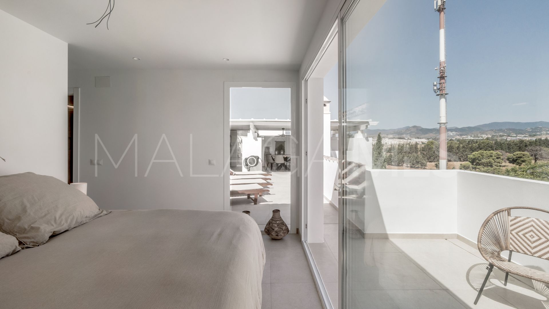 Duplex penthouse for sale in Nueva Andalucia