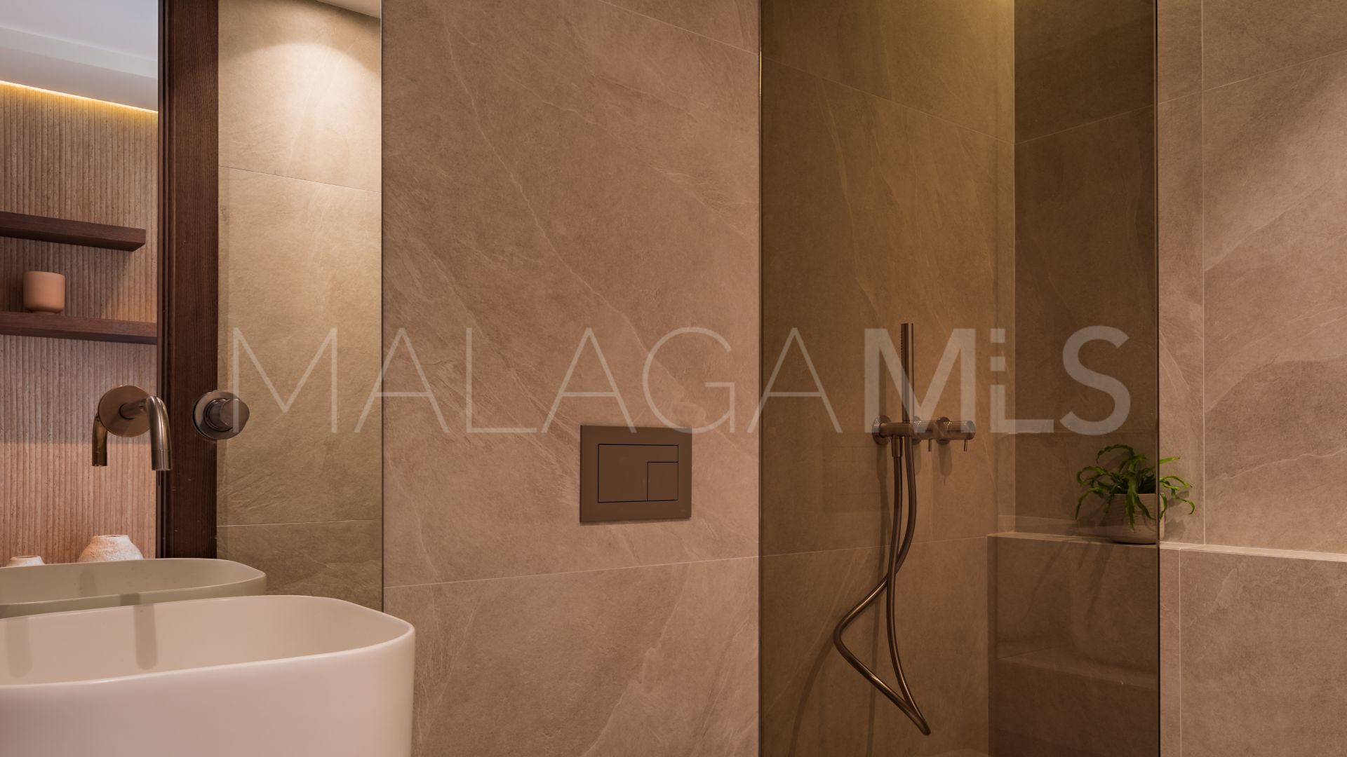 Maison de ville for sale in Nueva Andalucia