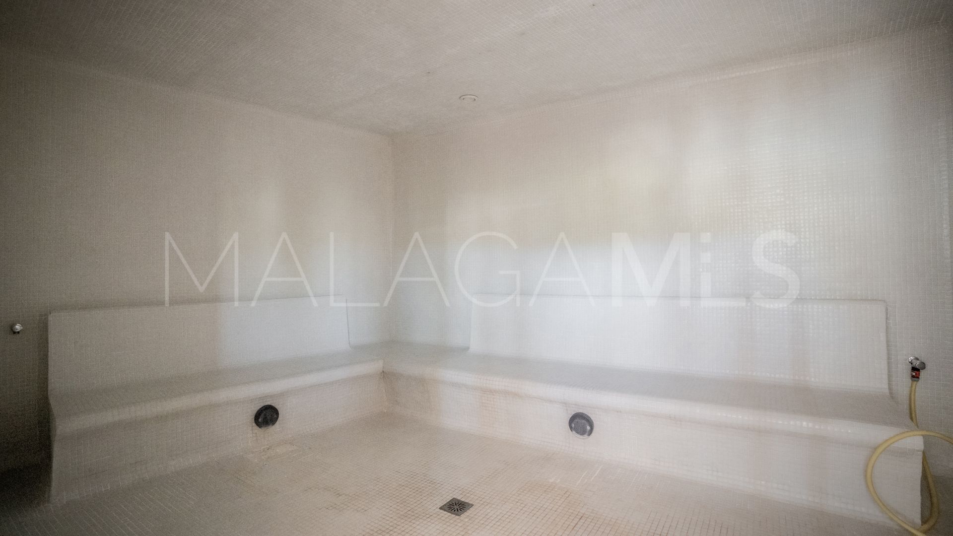 Tvåvånings takvåning for sale in Atalaya Hills