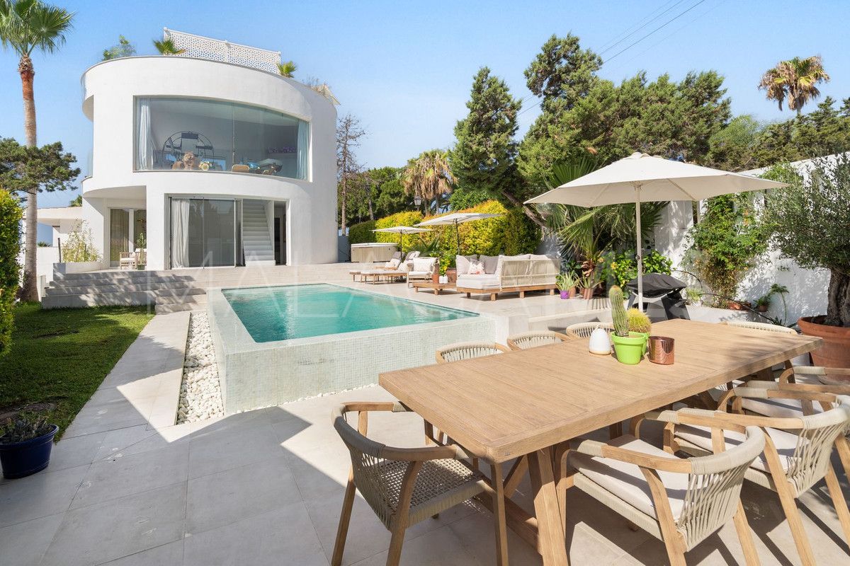 Villa for sale in Marbesa