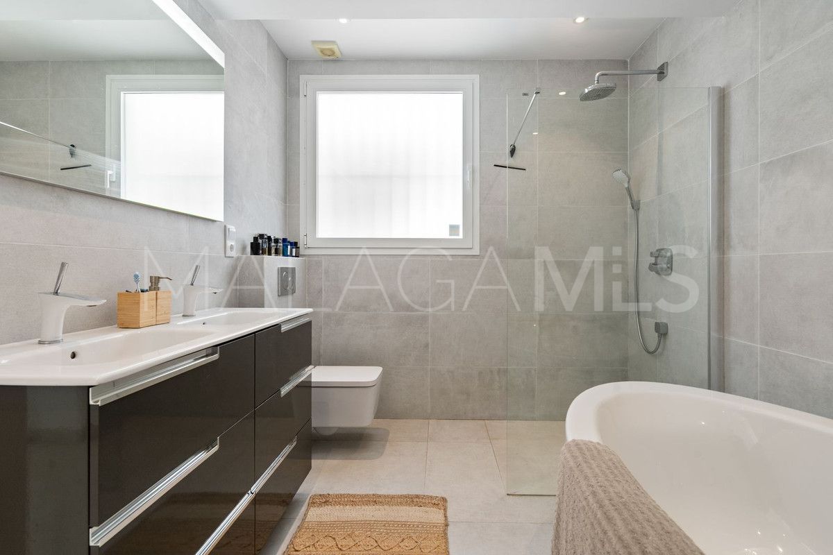 Villa for sale in Marbesa