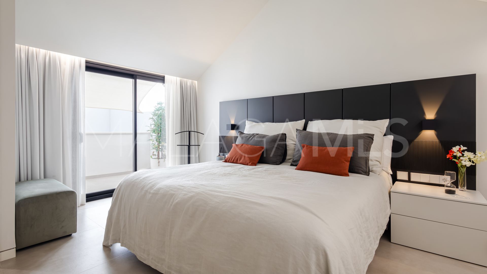 Duplex penthouse for sale in Marbella Centro