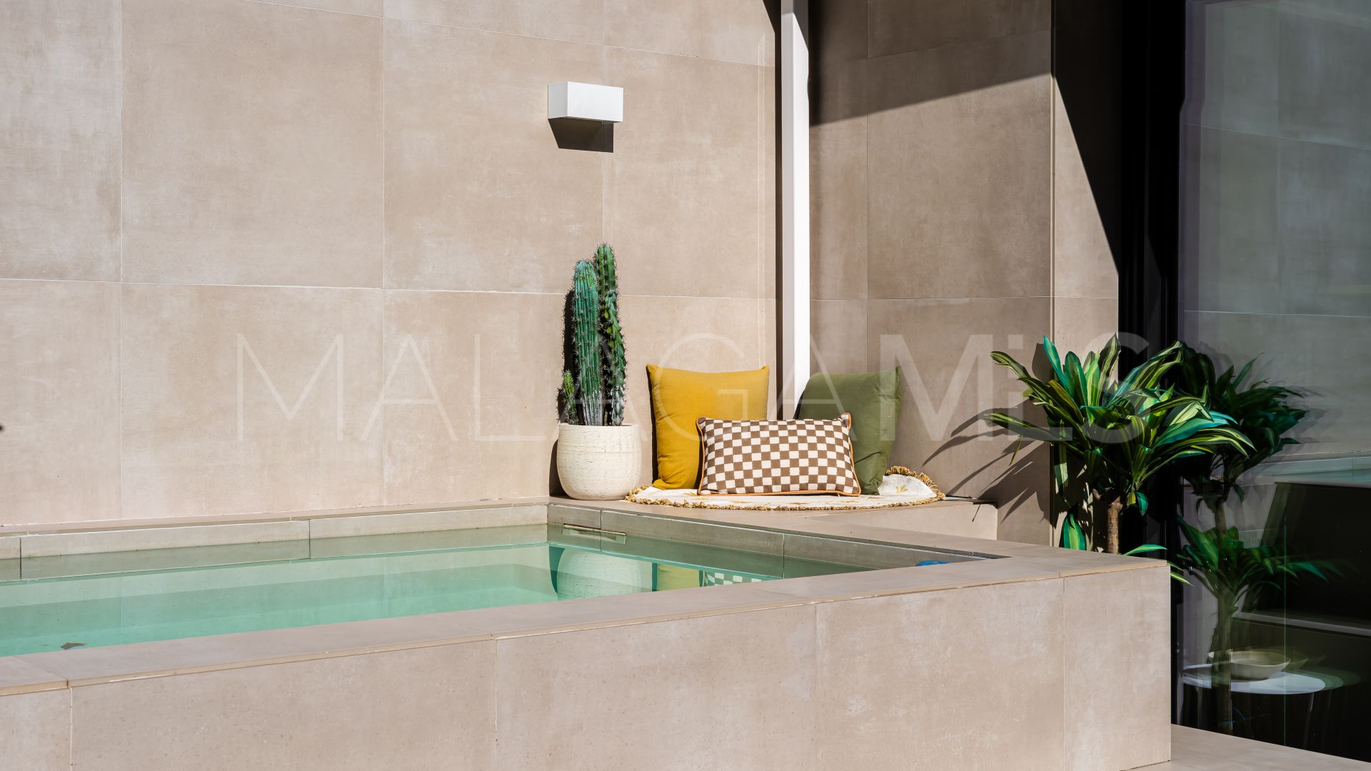 Duplex penthouse for sale in Marbella Centro