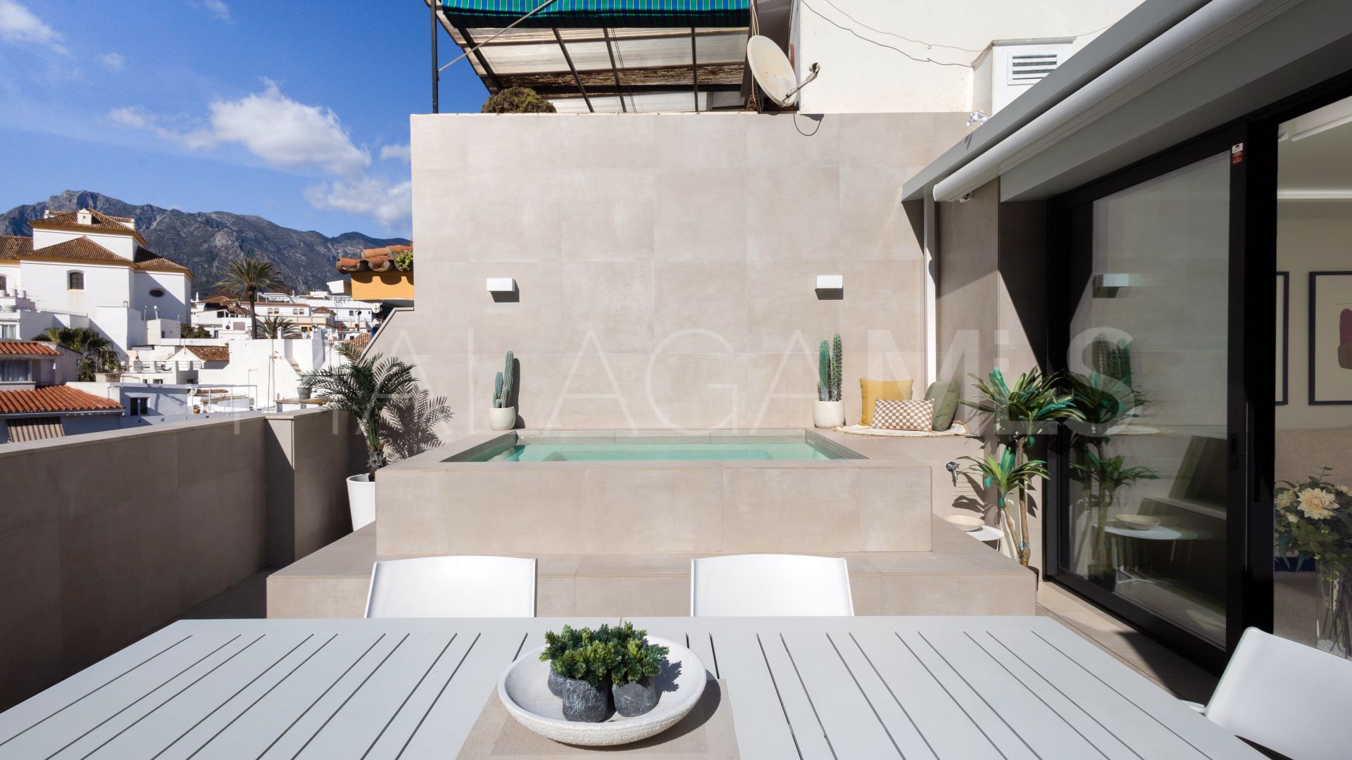 Duplex penthouse for sale in Marbella Centro