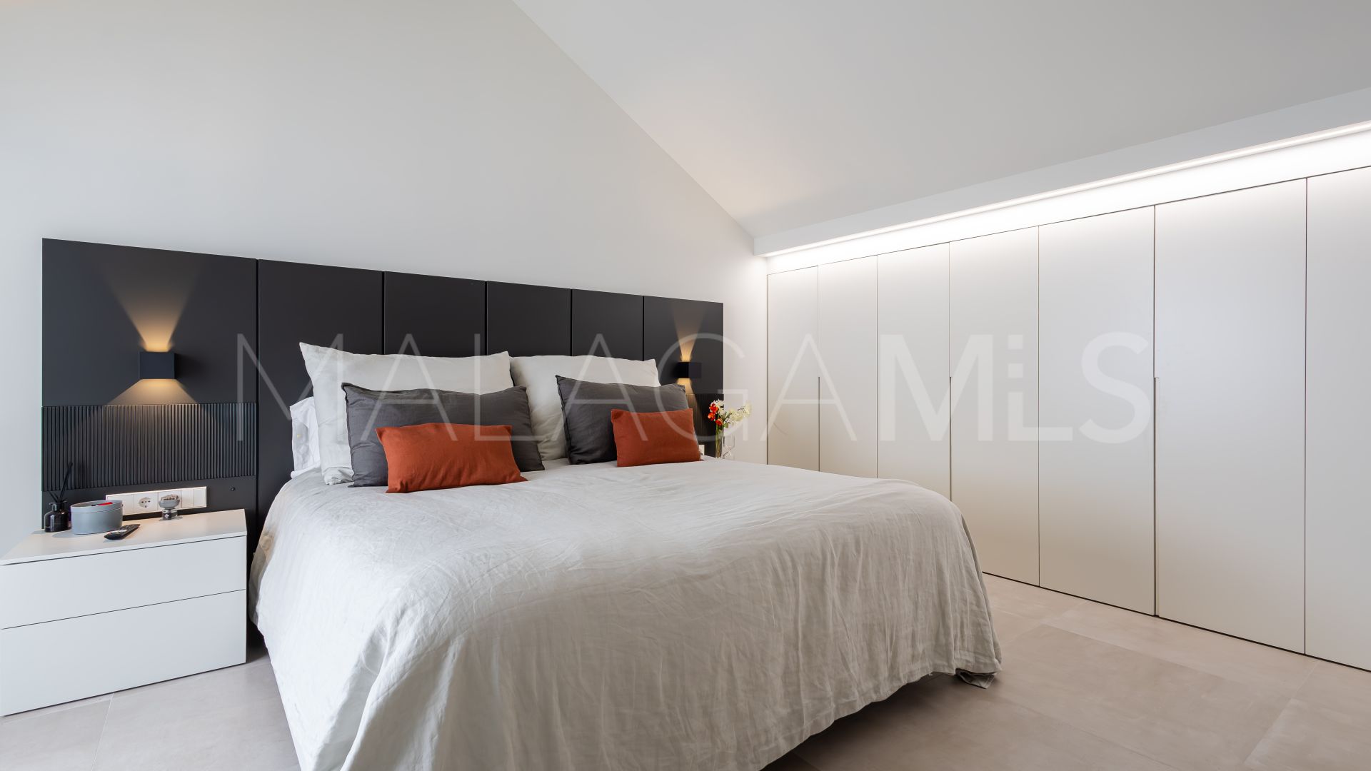 Duplex penthouse for sale in Marbella Centro