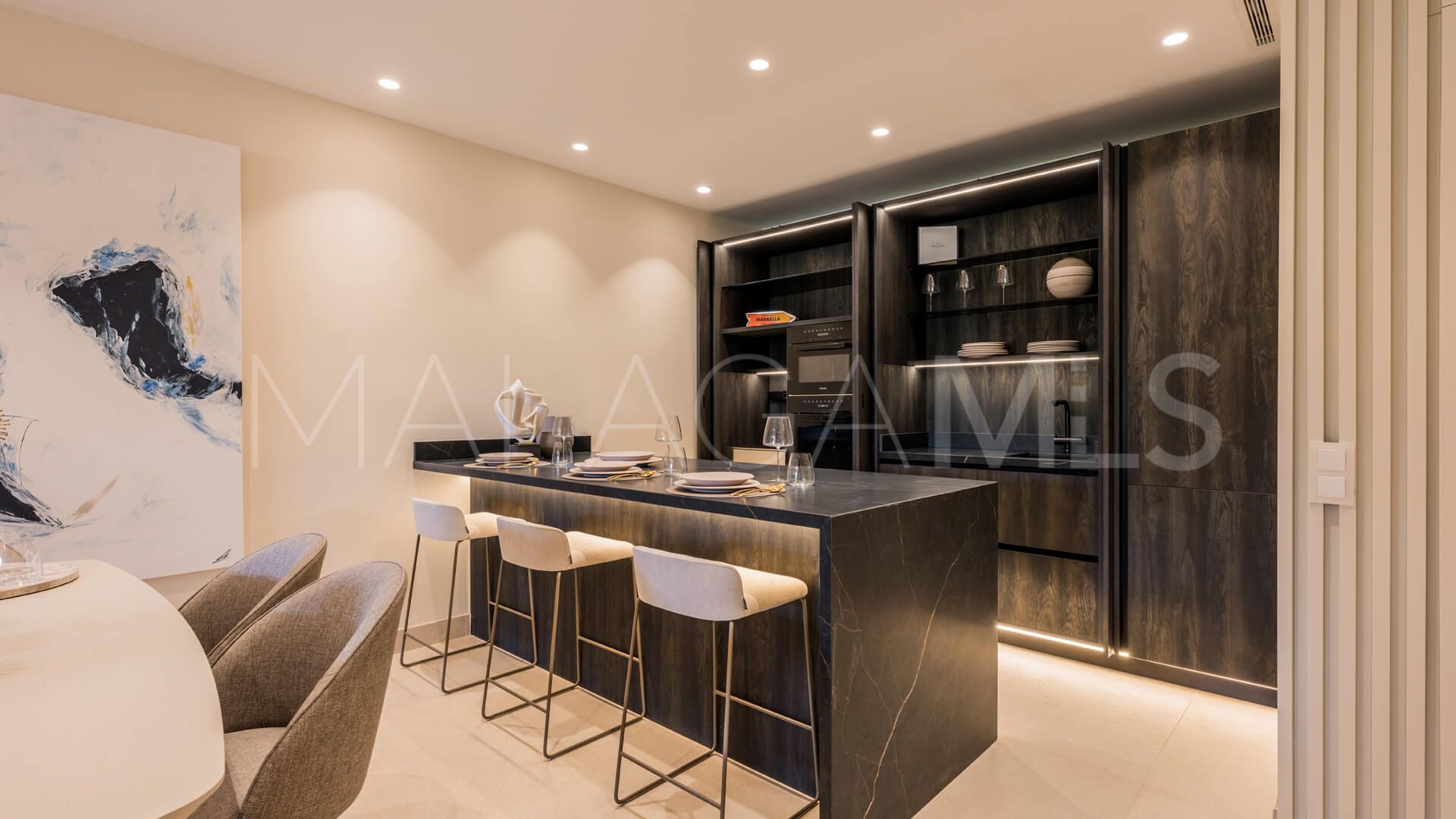 Se vende apartamento planta baja with 3 bedrooms in Estepona Este