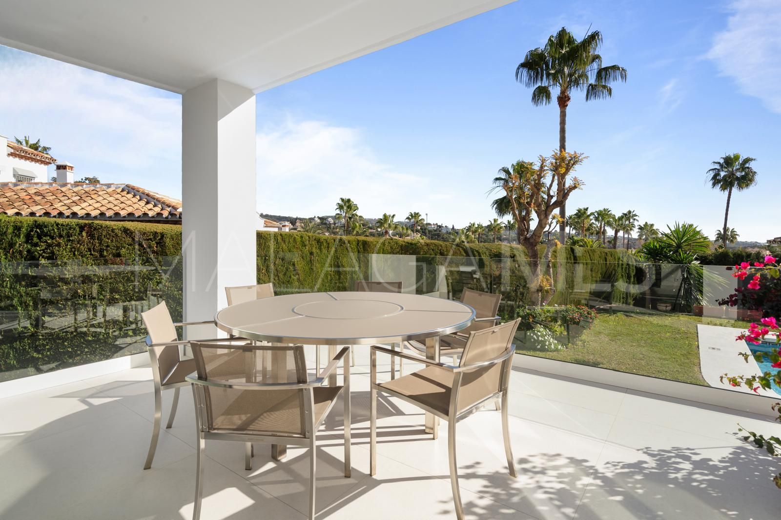 Villa for sale in Elviria Hills