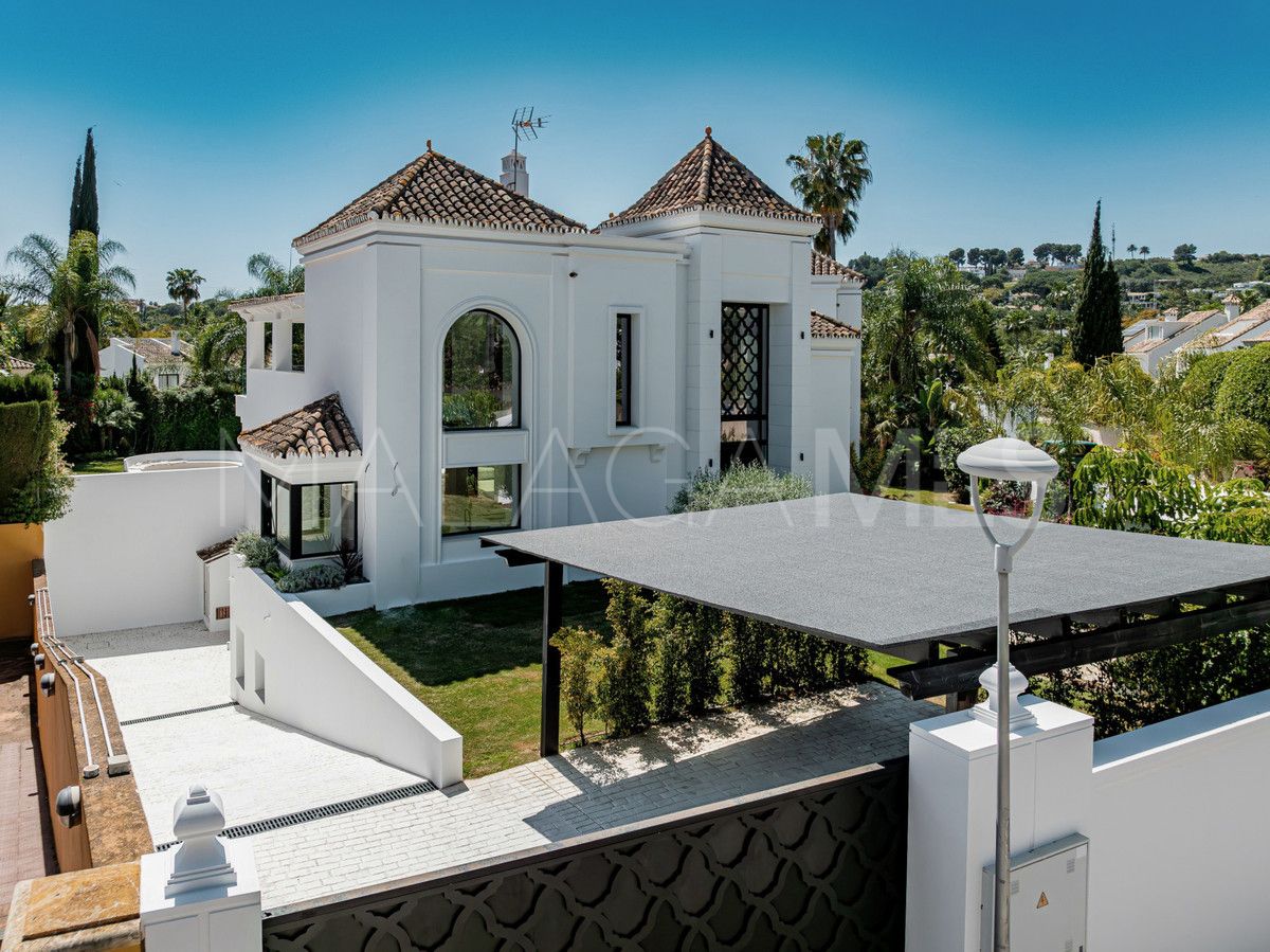 4 bedrooms villa for sale in Parcelas del Golf
