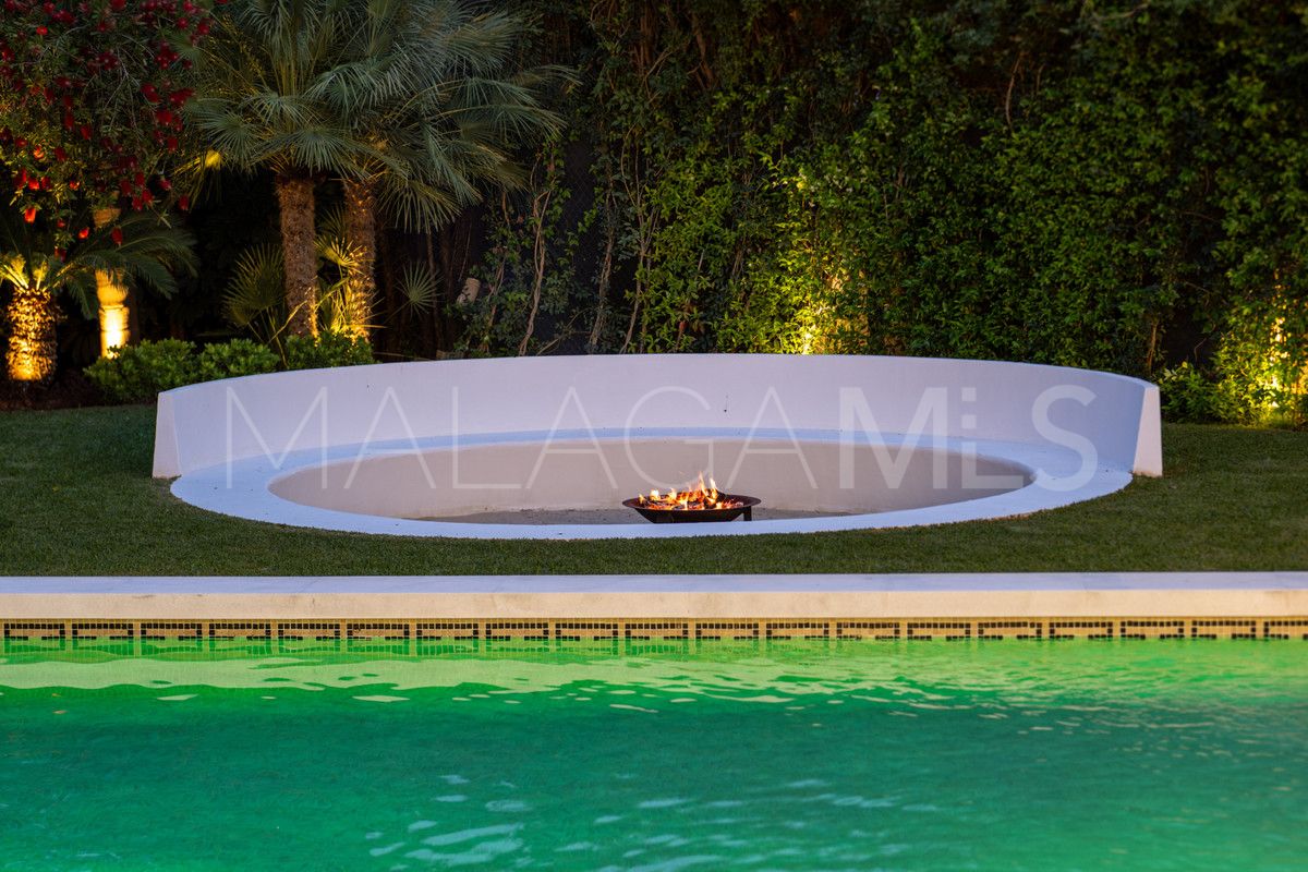 4 bedrooms villa for sale in Parcelas del Golf