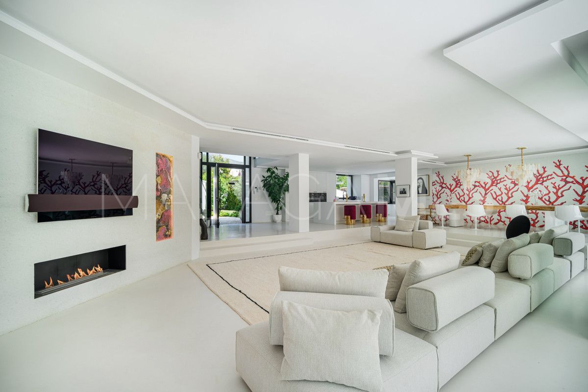 4 bedrooms villa for sale in Parcelas del Golf