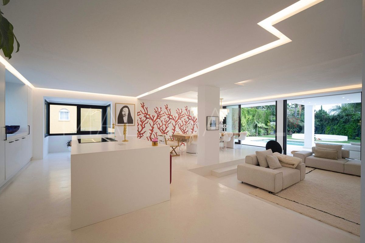 4 bedrooms villa for sale in Parcelas del Golf