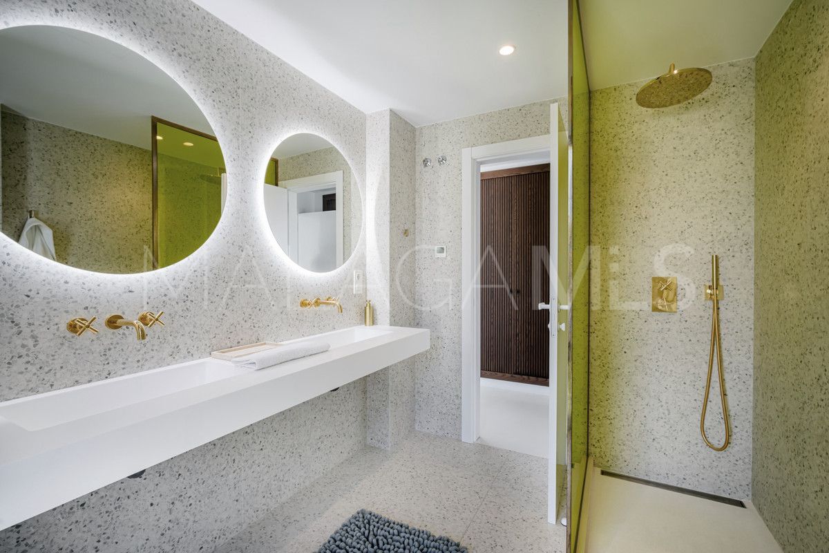 4 bedrooms villa for sale in Parcelas del Golf