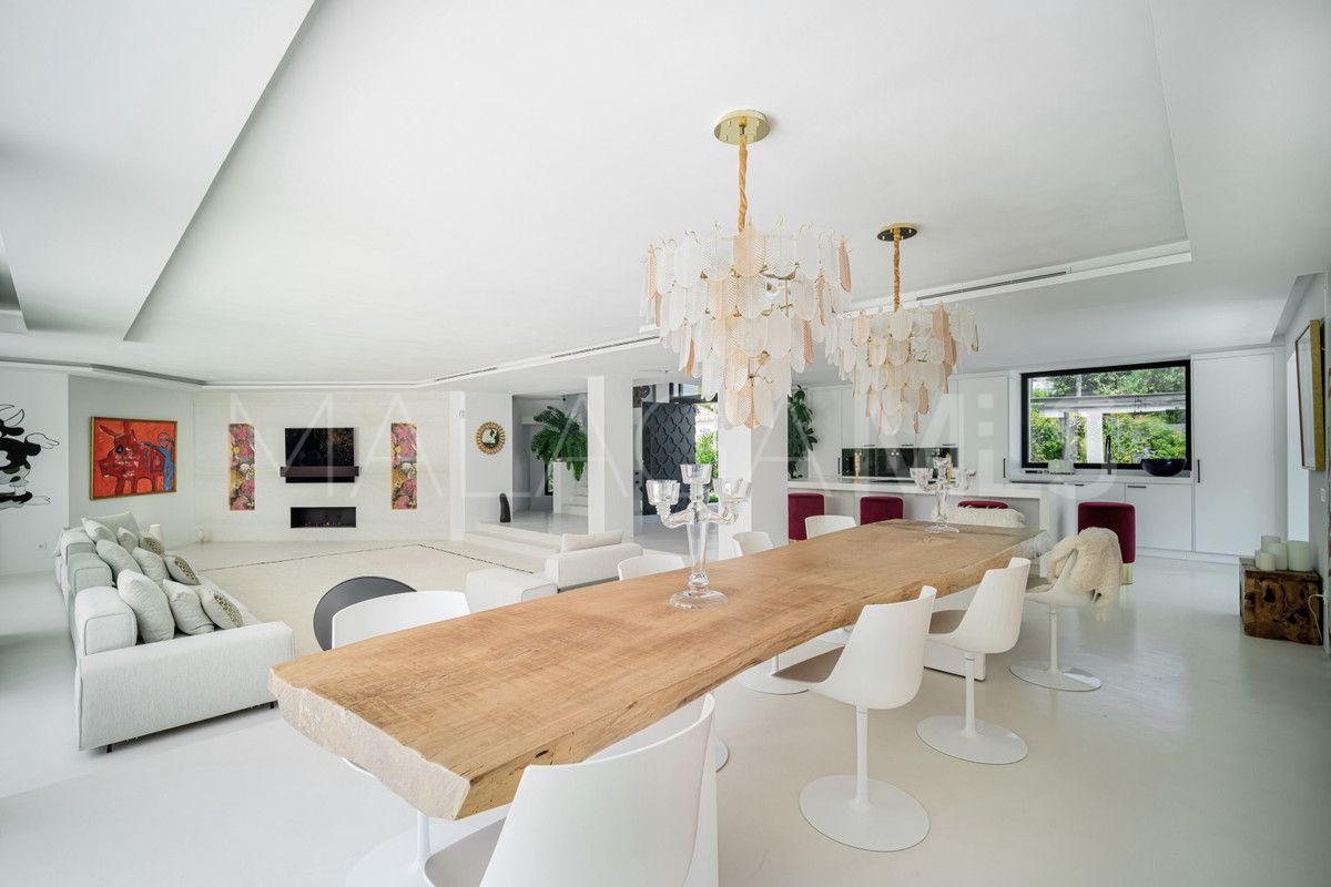 4 bedrooms villa for sale in Parcelas del Golf