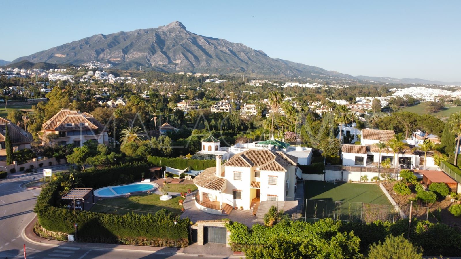 Los Naranjos Golf villa for sale