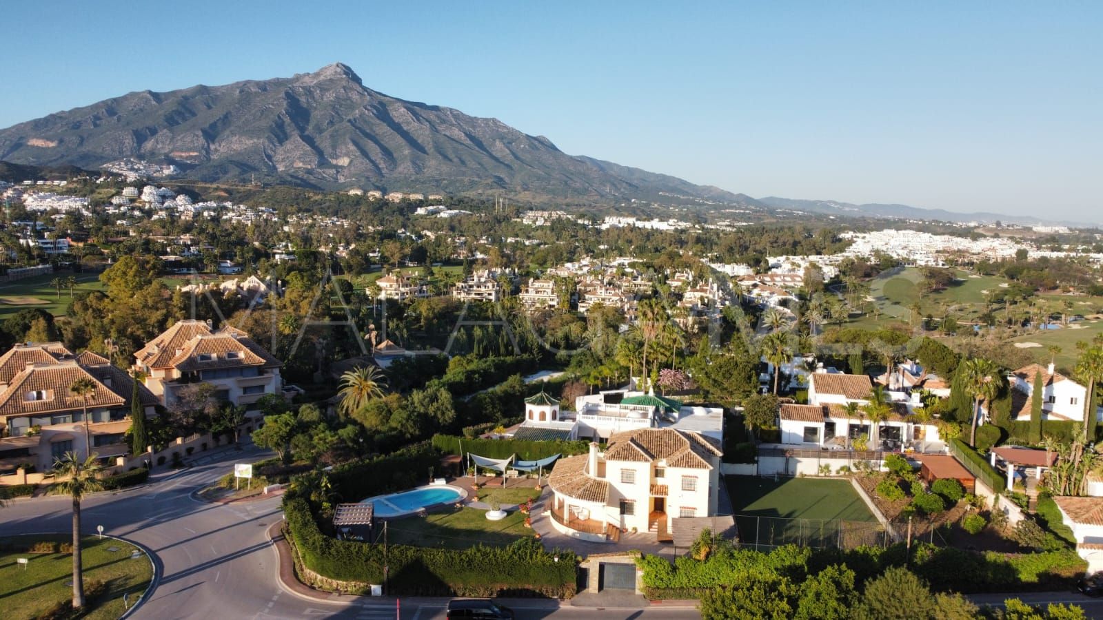 Los Naranjos Golf villa for sale