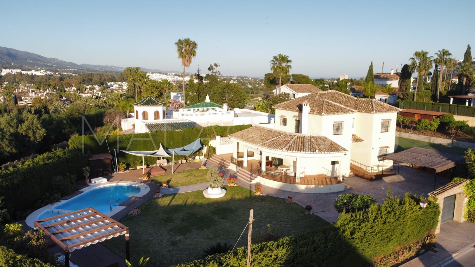 Los Naranjos Golf villa for sale