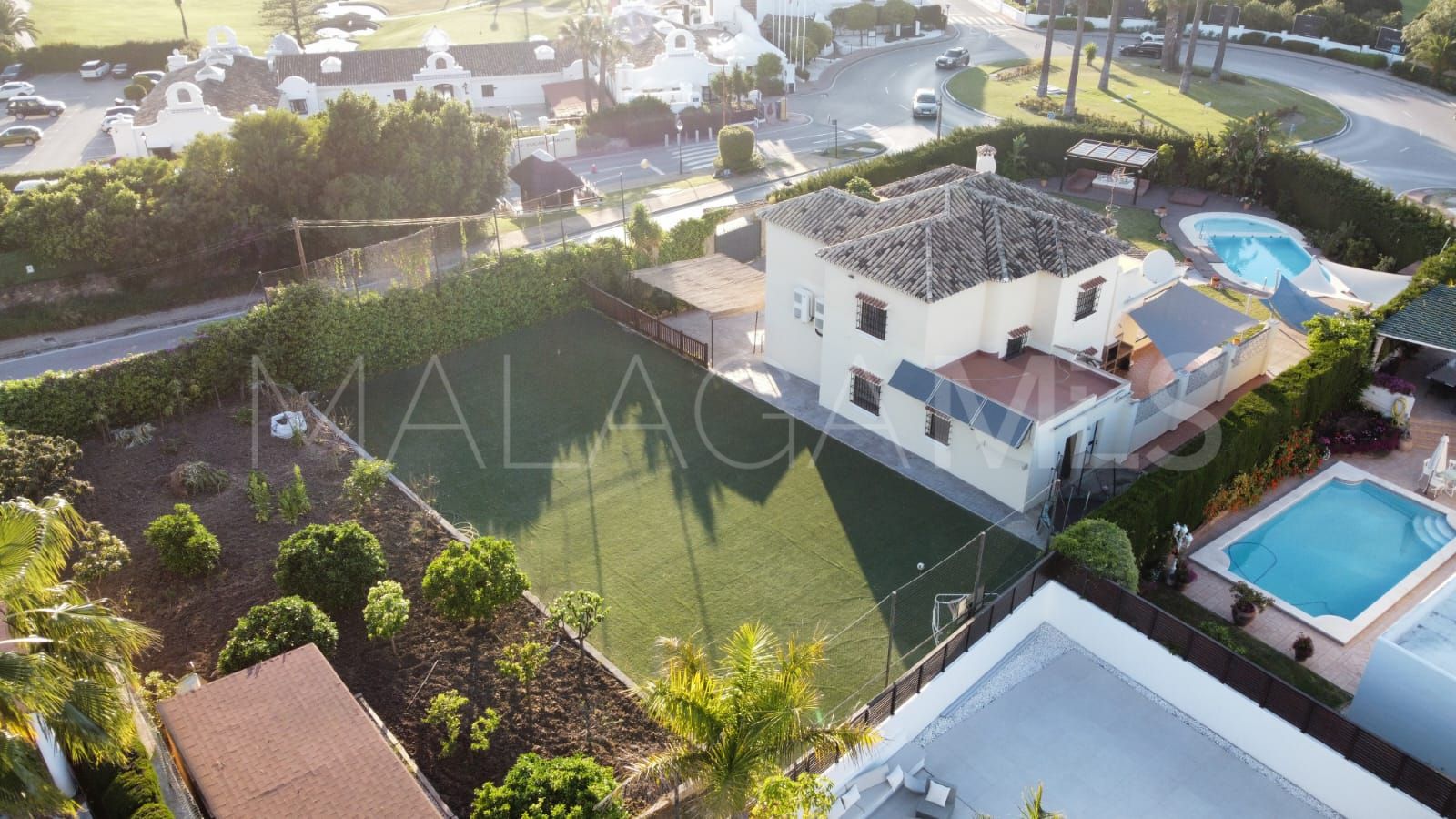 Los Naranjos Golf villa for sale