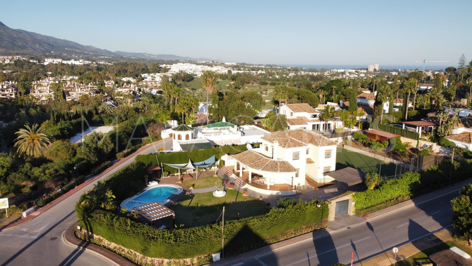 Los Naranjos Golf villa for sale