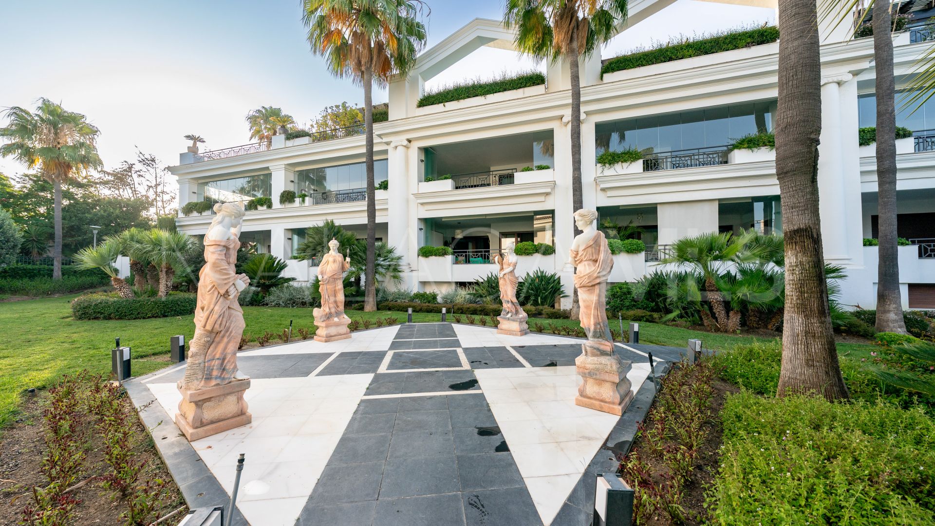 Apartment for sale in Doncella Beach with 2 bedrooms