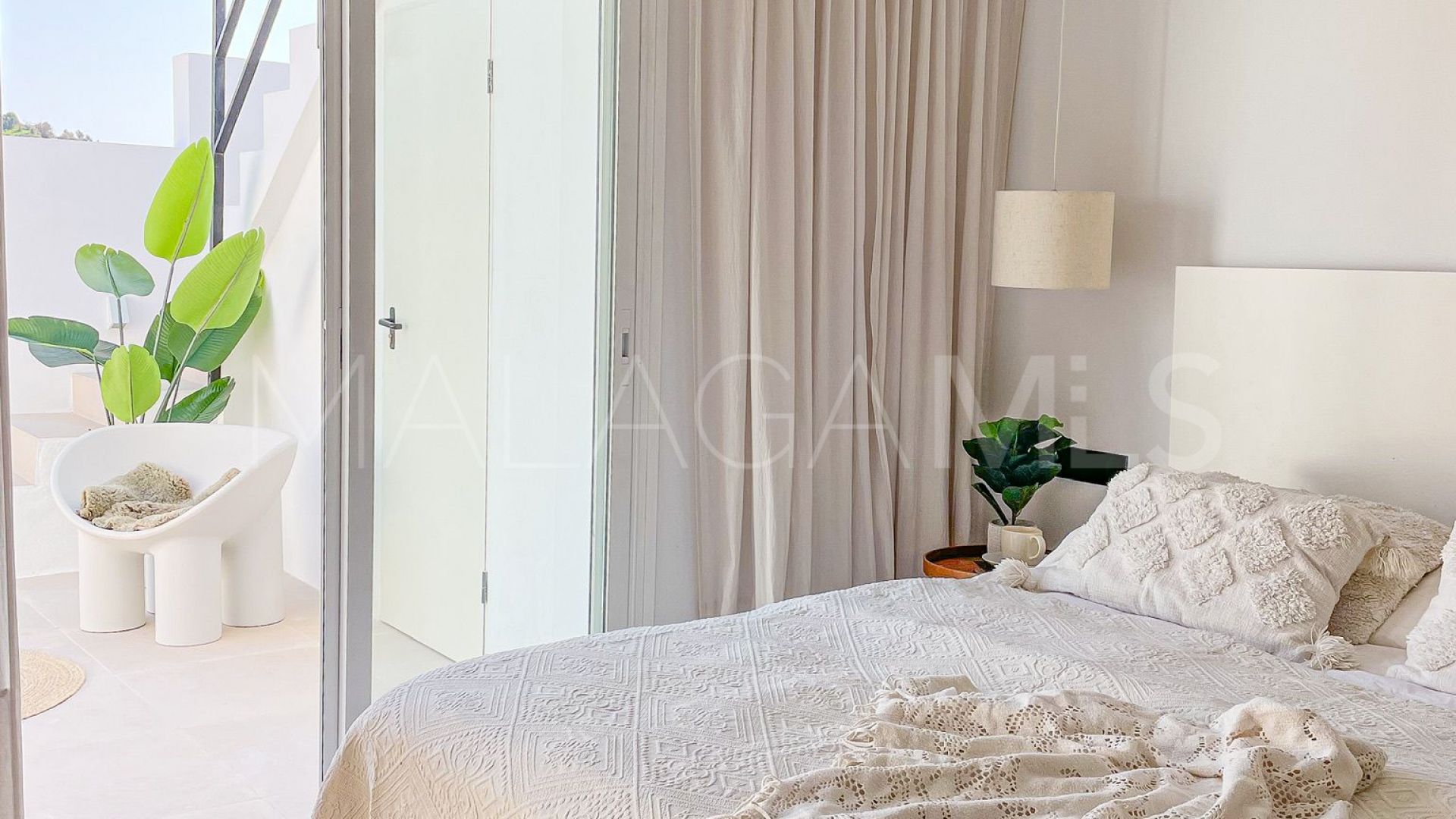 Duplex penthouse for sale in La Quinta