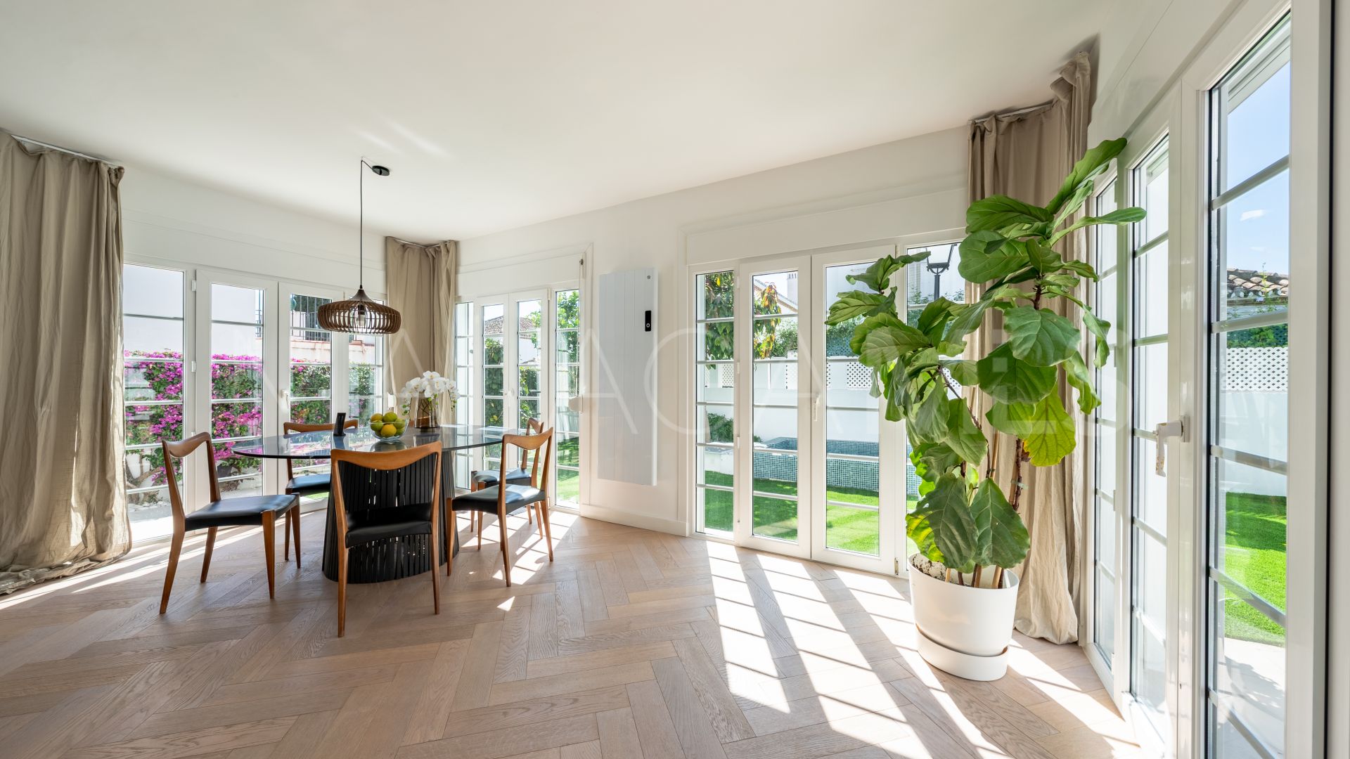 Radhus for sale in Benamara