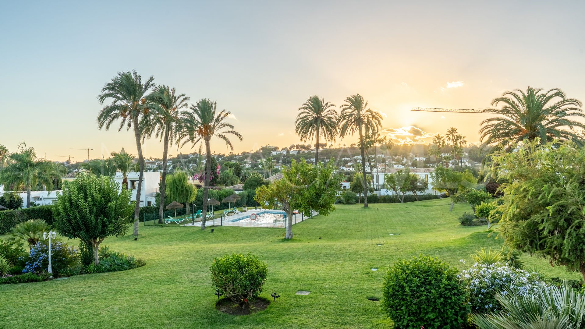 Reihenhaus for sale in Nueva Andalucia