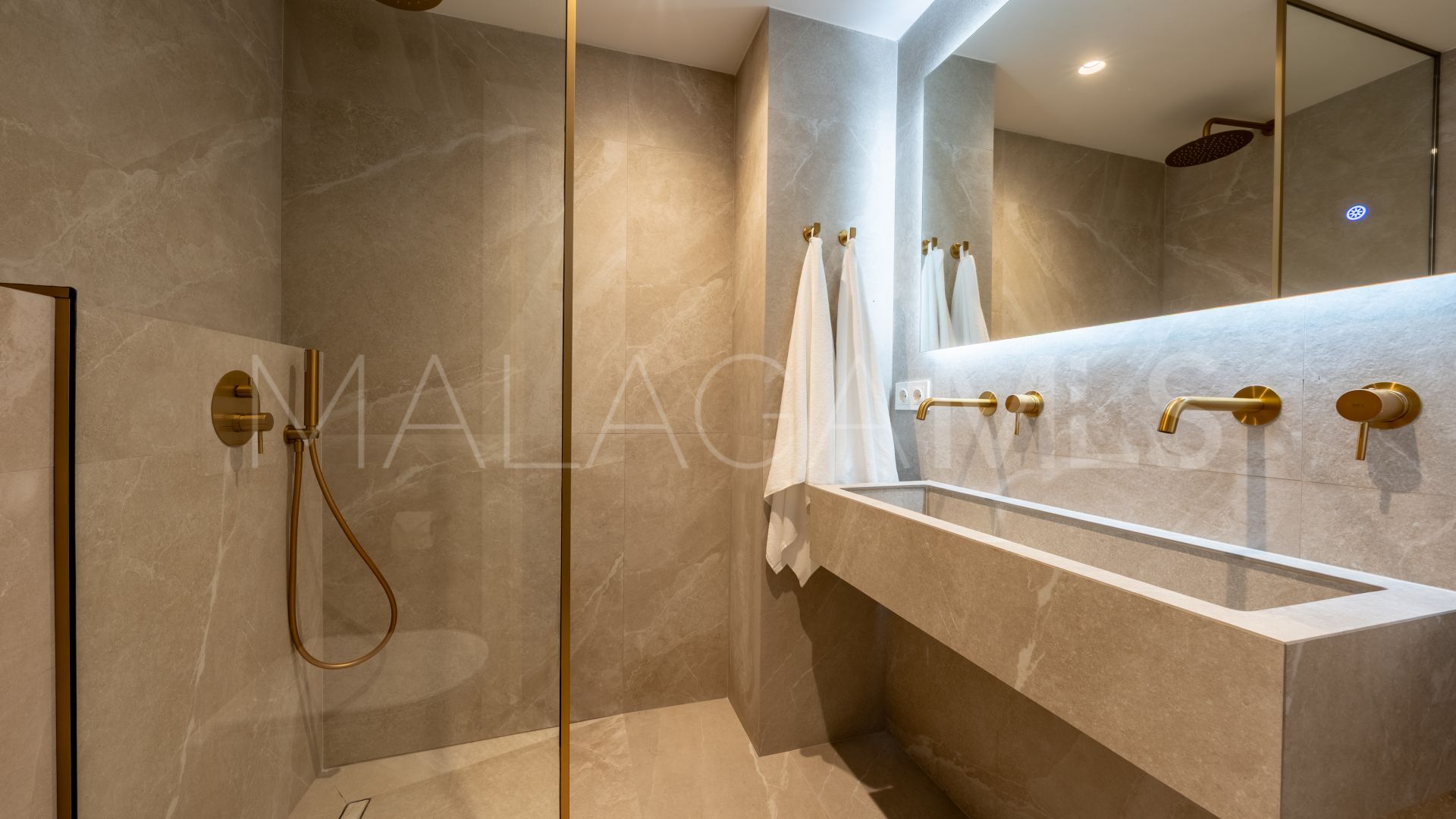 Reihenhaus for sale in Nueva Andalucia