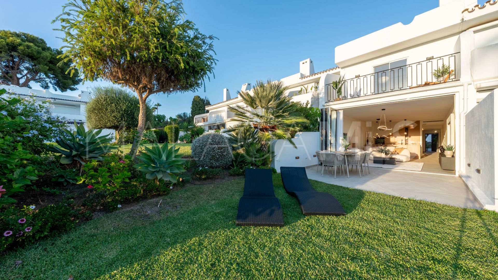 Reihenhaus for sale in Nueva Andalucia