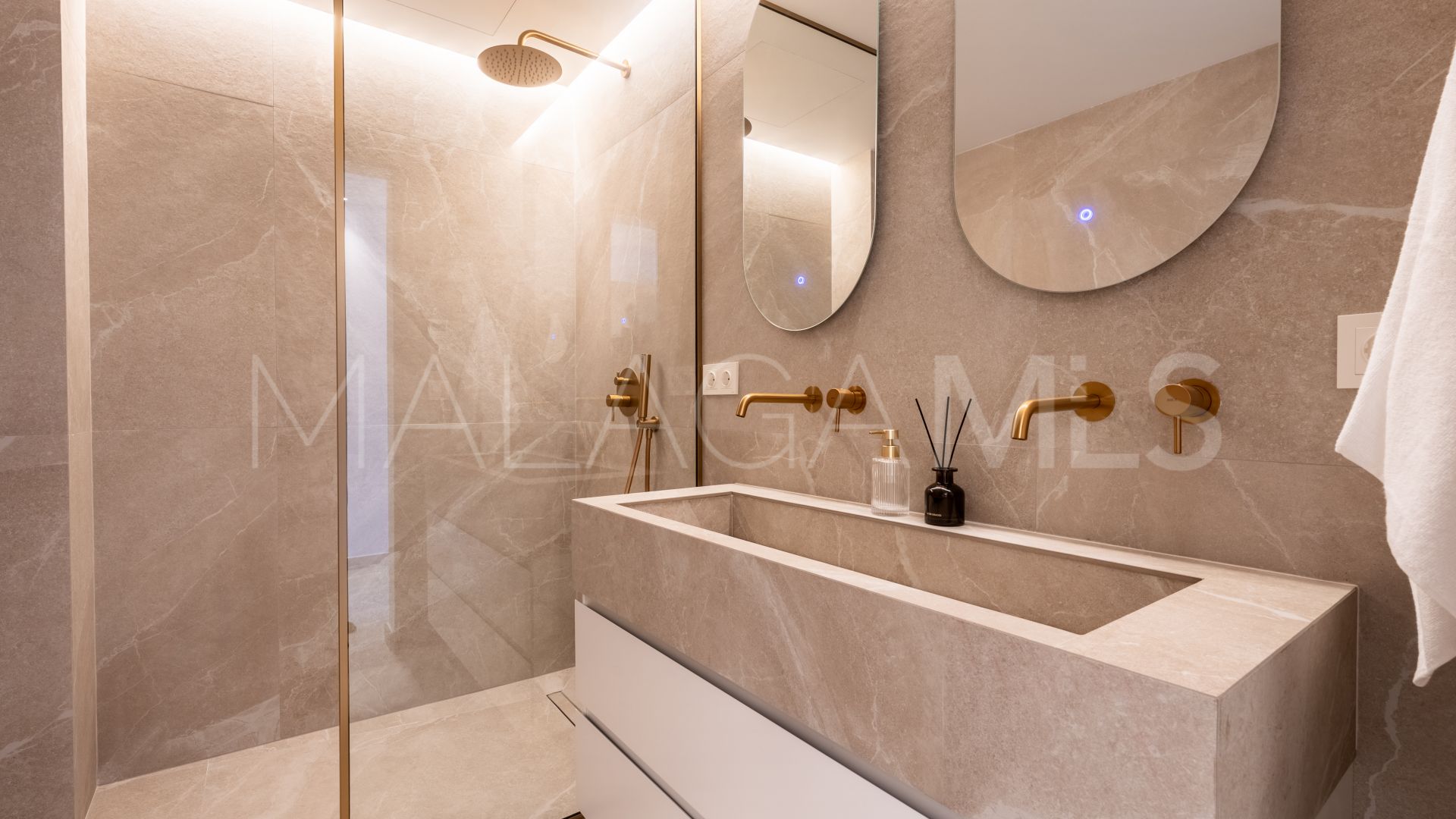 Reihenhaus for sale in Nueva Andalucia