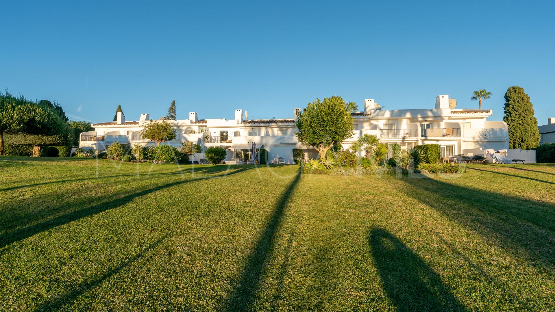 Reihenhaus for sale in Nueva Andalucia