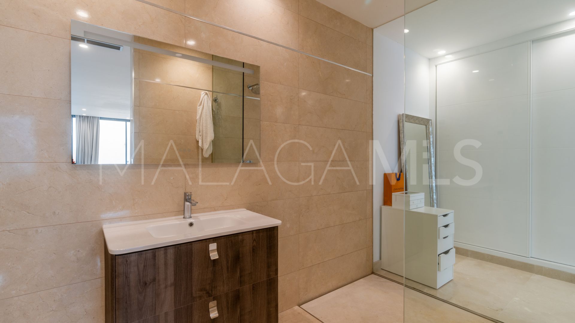 Casa a la venta de 5 bedrooms in La Alqueria
