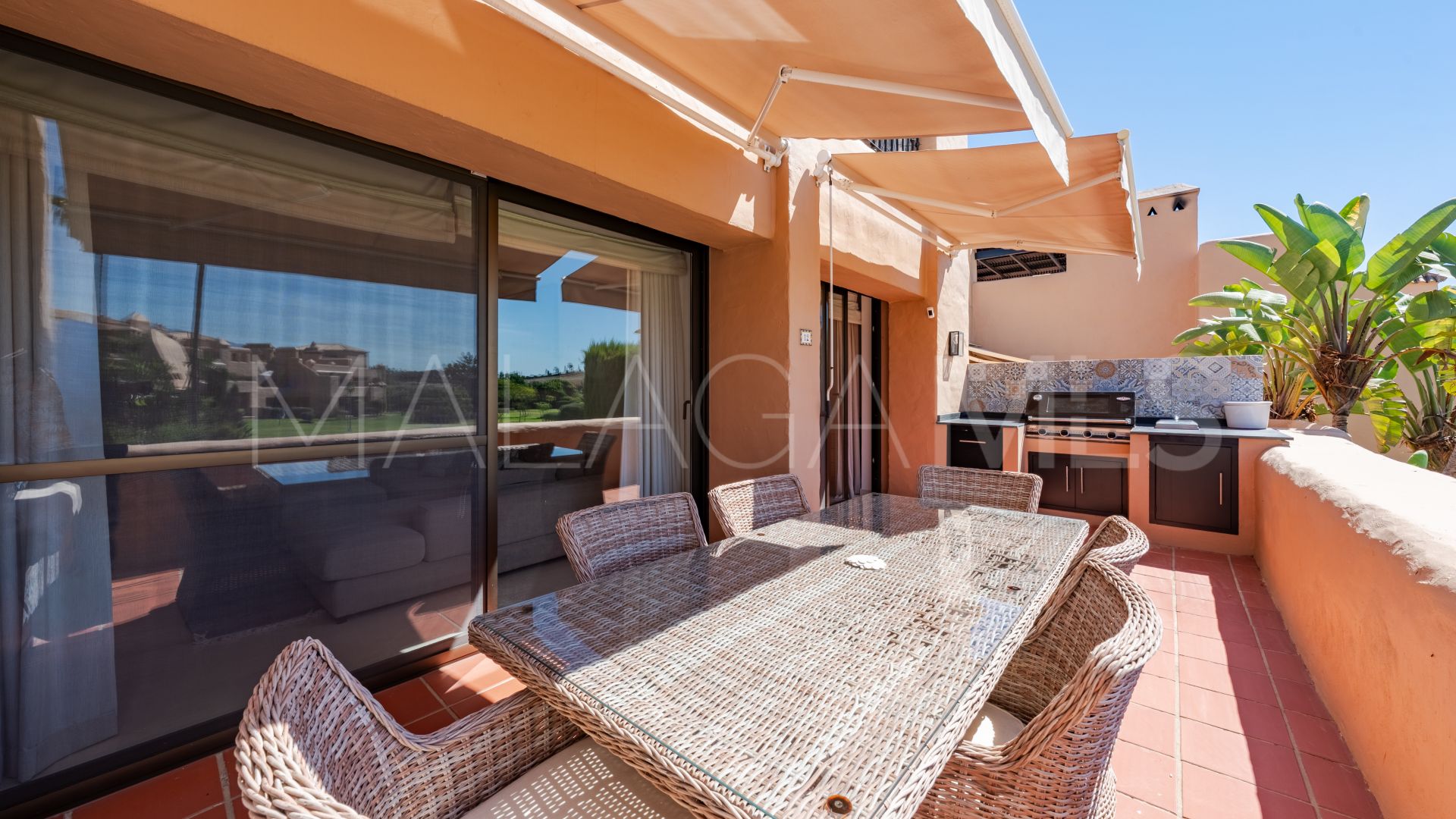 For sale duplex penthouse in Estepona East with 3 bedrooms