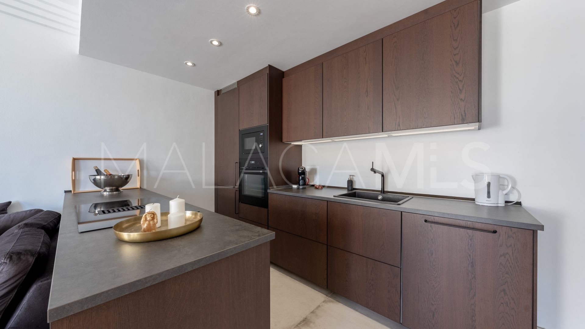 Duplex penthouse for sale in Fuente Aloha