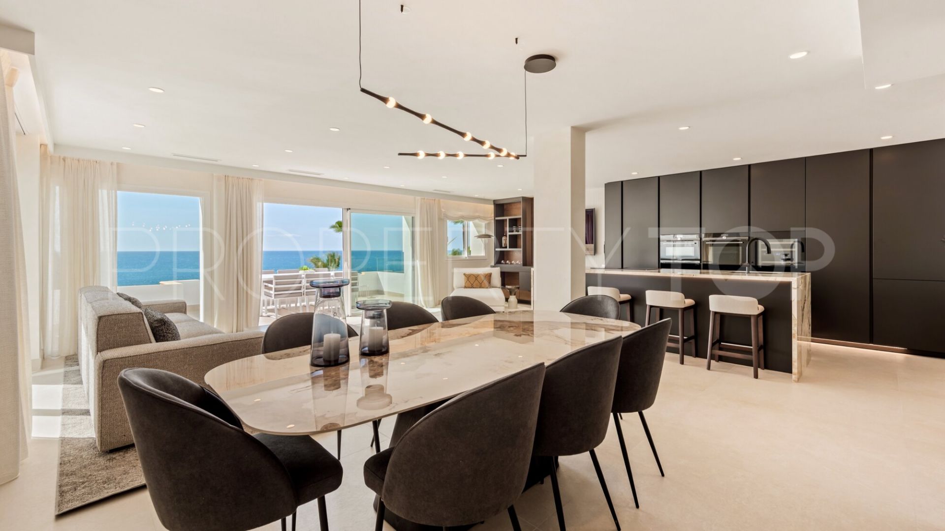 Penthouse for sale in Dominion Beach