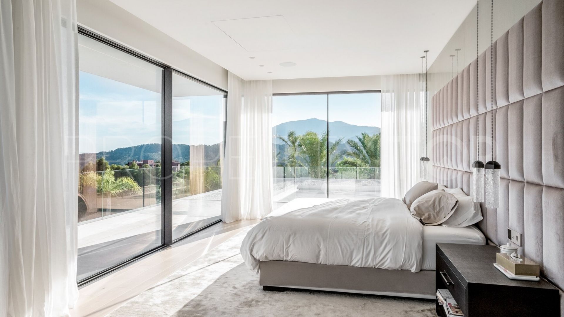 Comprar villa de 7 dormitorios en Marbella Club Golf Resort