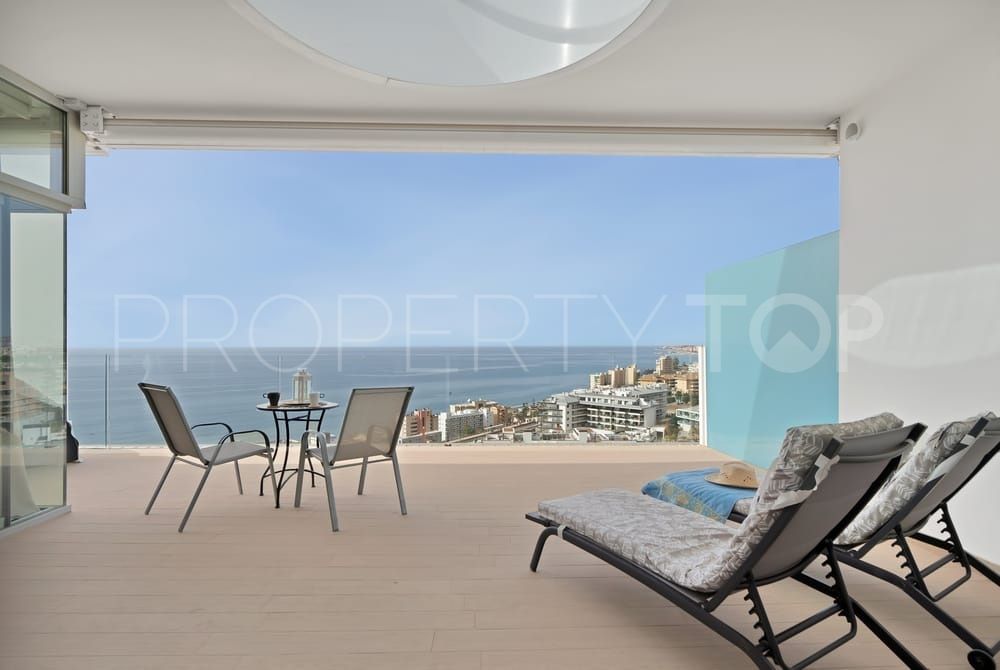 For sale penthouse with 3 bedrooms in El Higueron