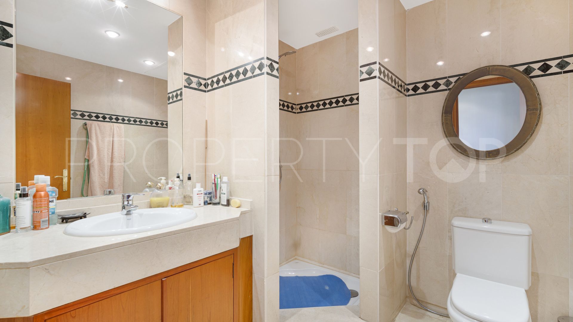 Duplex penthouse for sale in Vista Golf with 4 bedrooms