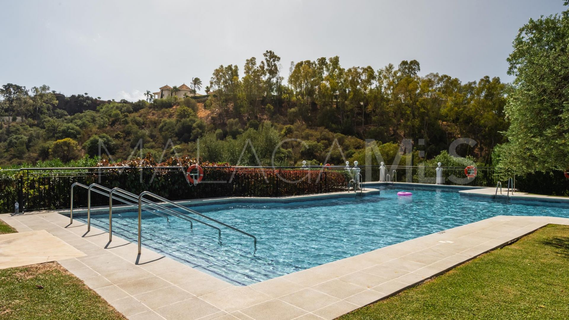 Buy apartamento in Los Almendros de 3 bedrooms
